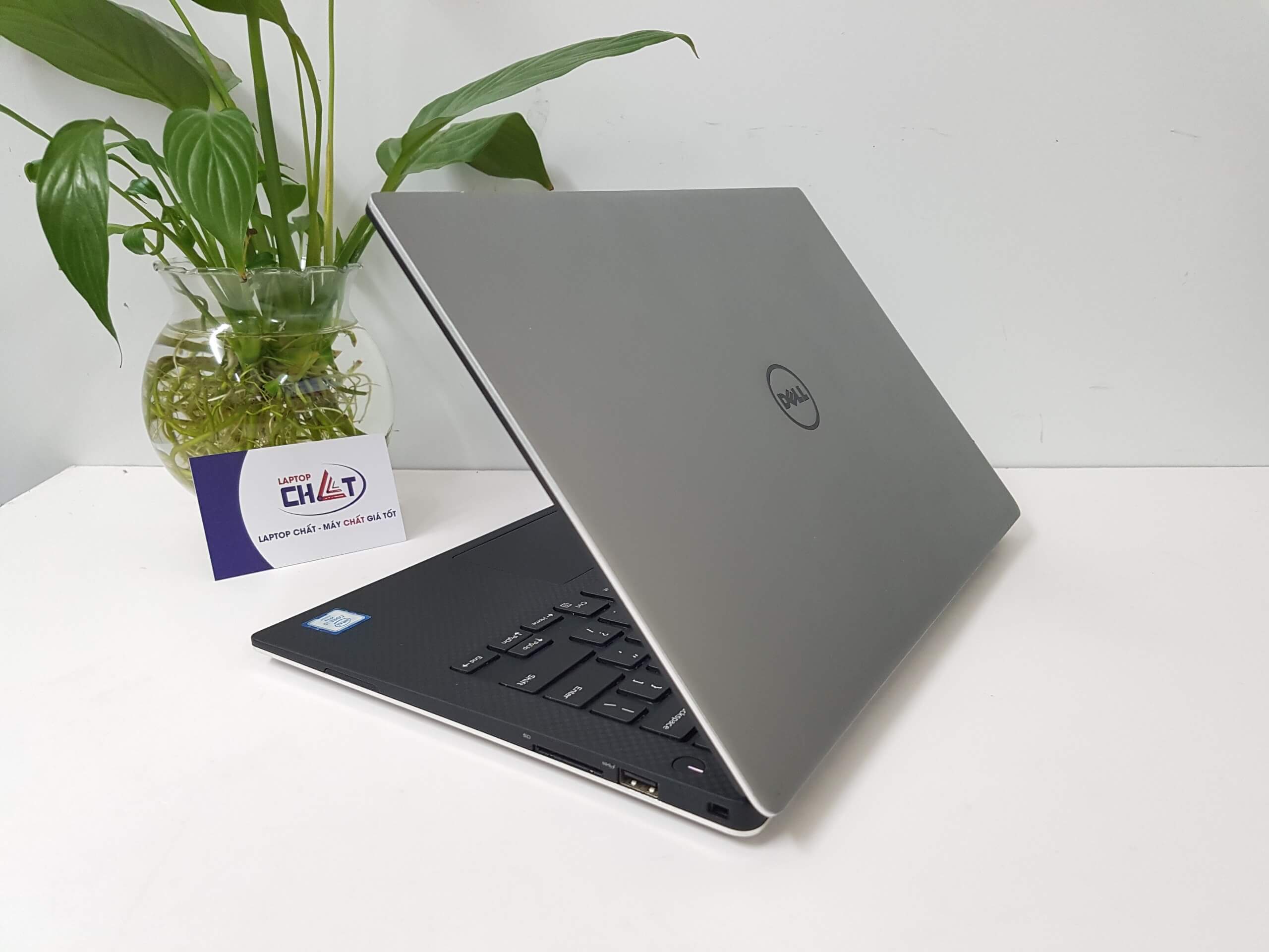 Dell XPS 13 9350 core i7 - Laptop Chất