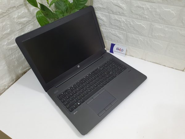 HP ZBook 15 G4-2