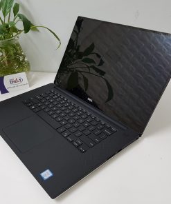 Dell XPS 15 9560-1
