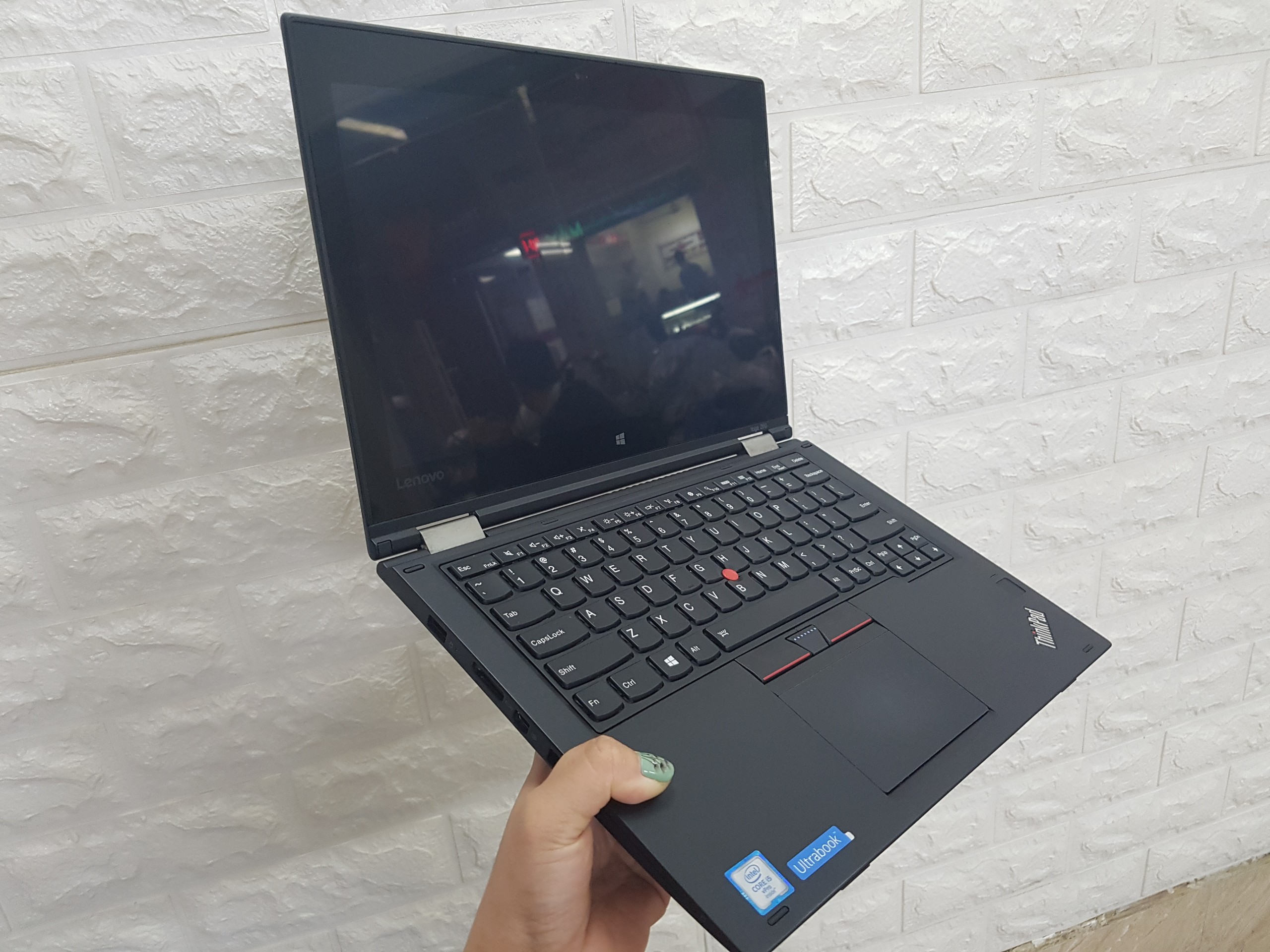 Lenovo ThinkPad Yoga 260 FHD Touch xoay gập 360 - Laptop Chất
