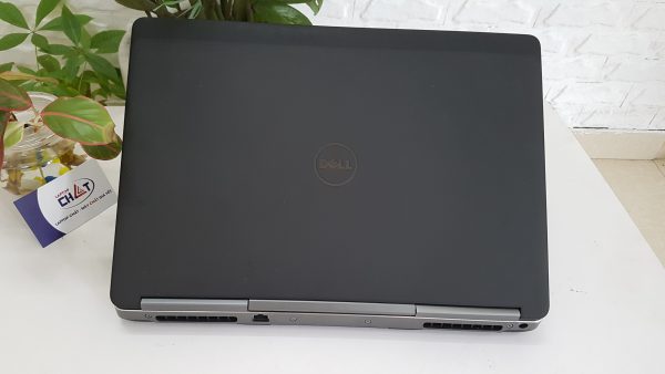 Dell Precision 7520 -4