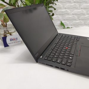 Lenovo ThinkPad T490s-1