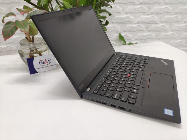 Lenovo ThinkPad T490s-1