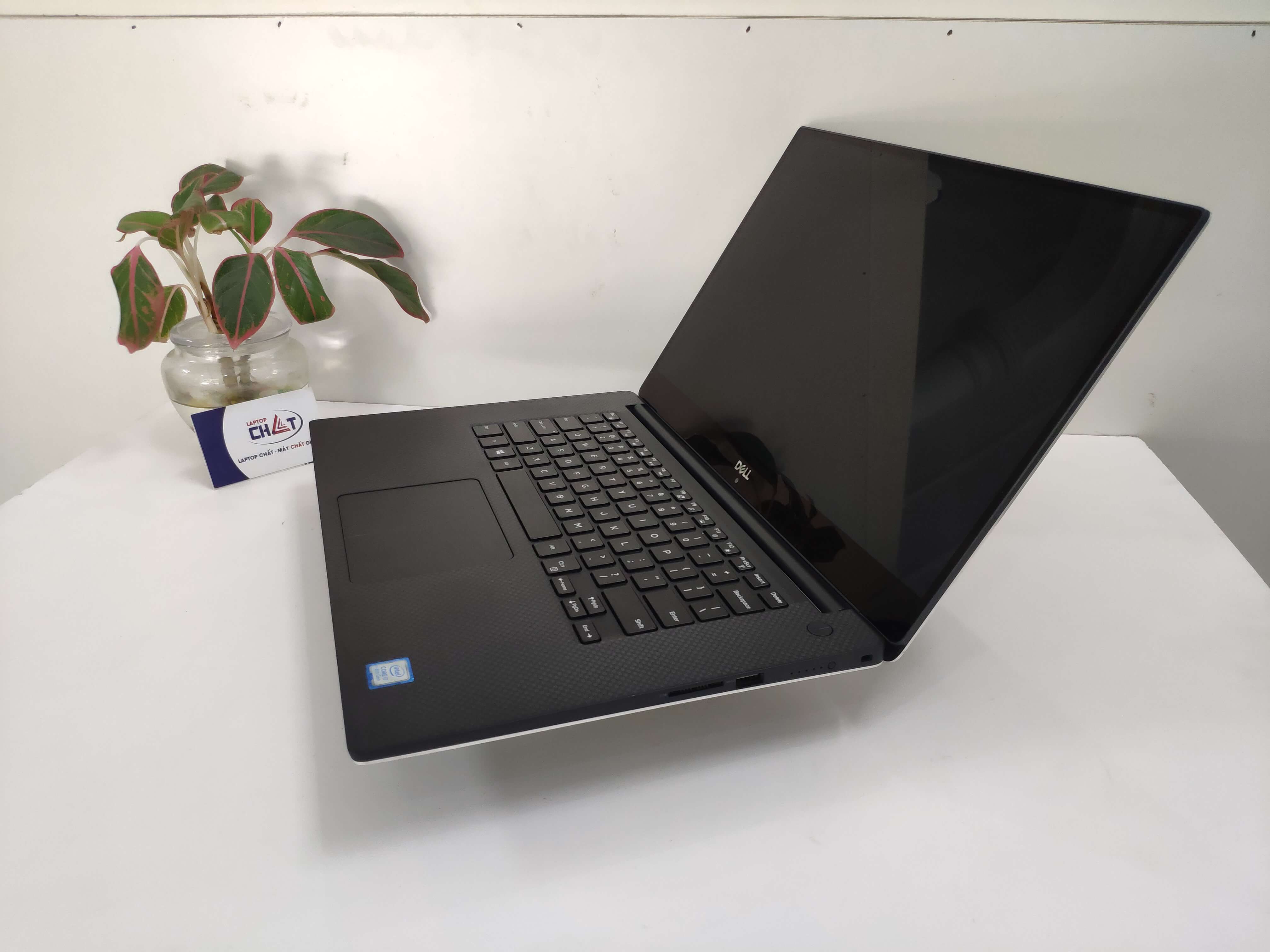 Dell Precision 5530 - Laptop Chất