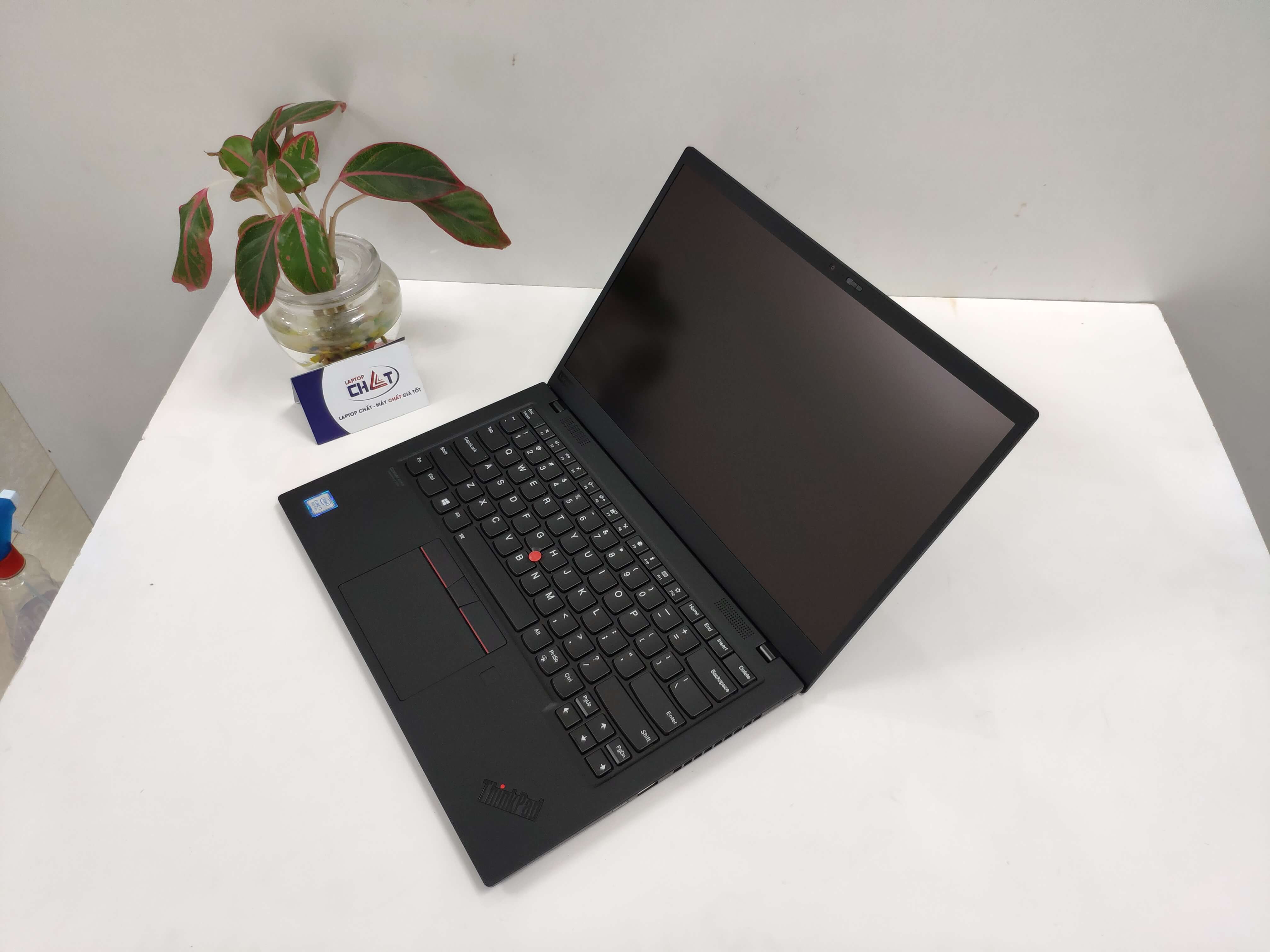 Lenovo ThinkPad X1 Carbon Gen 7 i7 - Laptop Chất