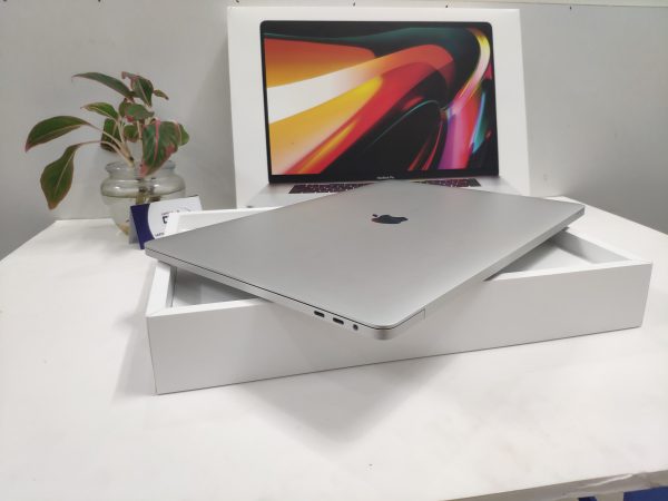 Macbook Pro 16 inch 2019-1