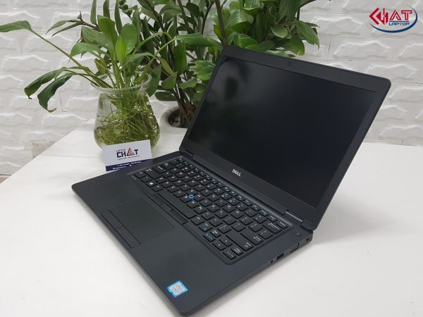 Dell Latitude E5480 core i7, VGA-1