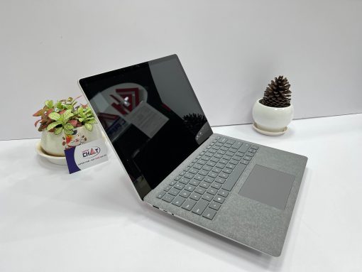 Surface Laptop 2-4