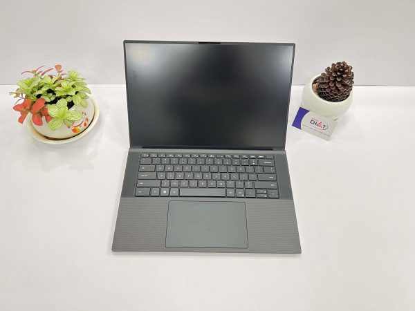 Dell XPS 9520 -1