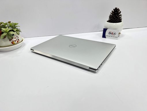 Dell XPS 9520 -3